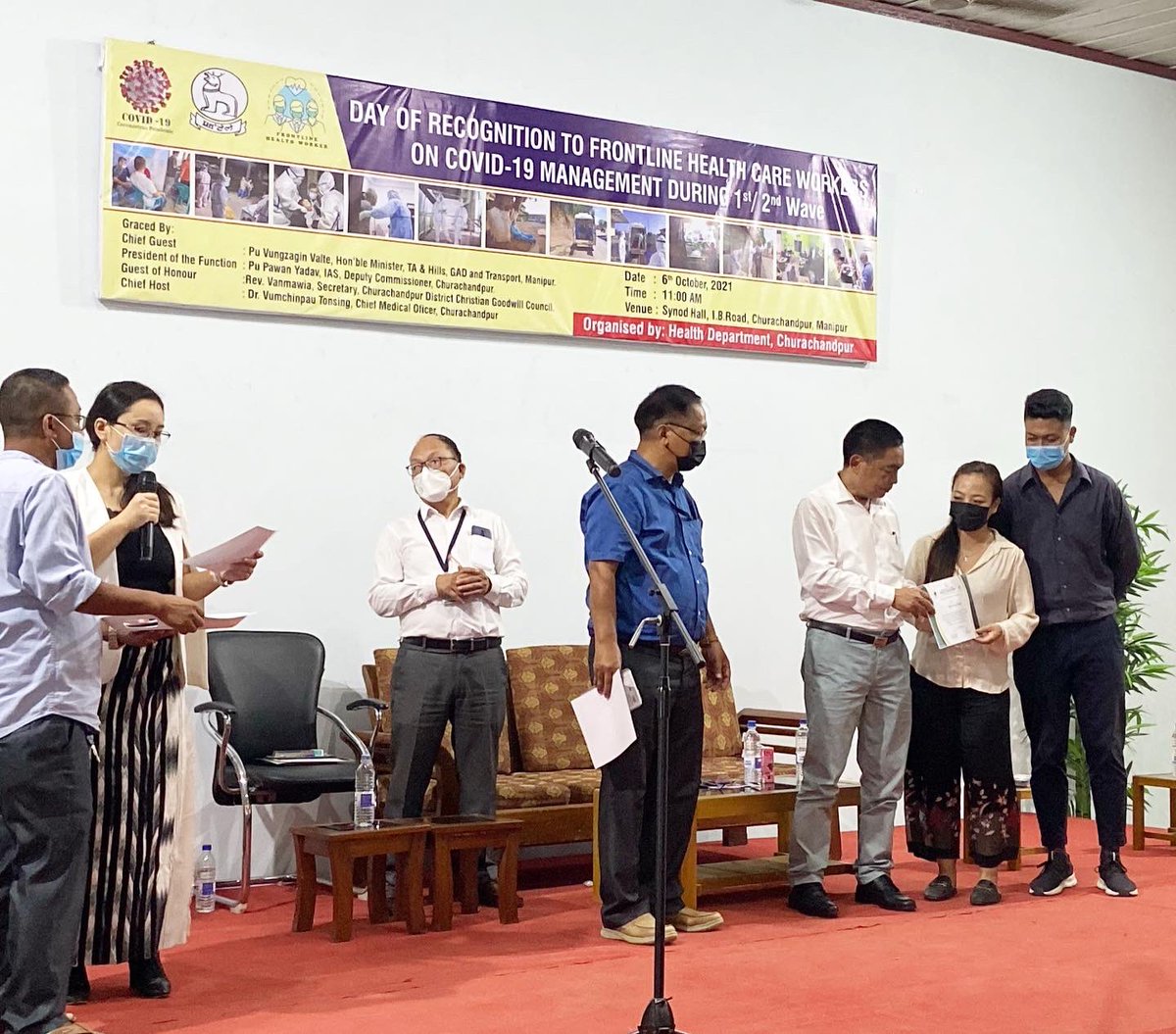 DennisHrangchal's tweet photo. Feeling honoured to speak about the power of volunteerism &amp; community on Day of Recognition hosted by Health Department, Churachandpur &amp; to receive ‘Vanguard Knight of COVID-19’ recognition on behalf of team @HighlandGroupIN from Hon'ble Minister Pu @VungzaginValte.
#HereForCCPur https://t.co/Pc89DDwYzT
