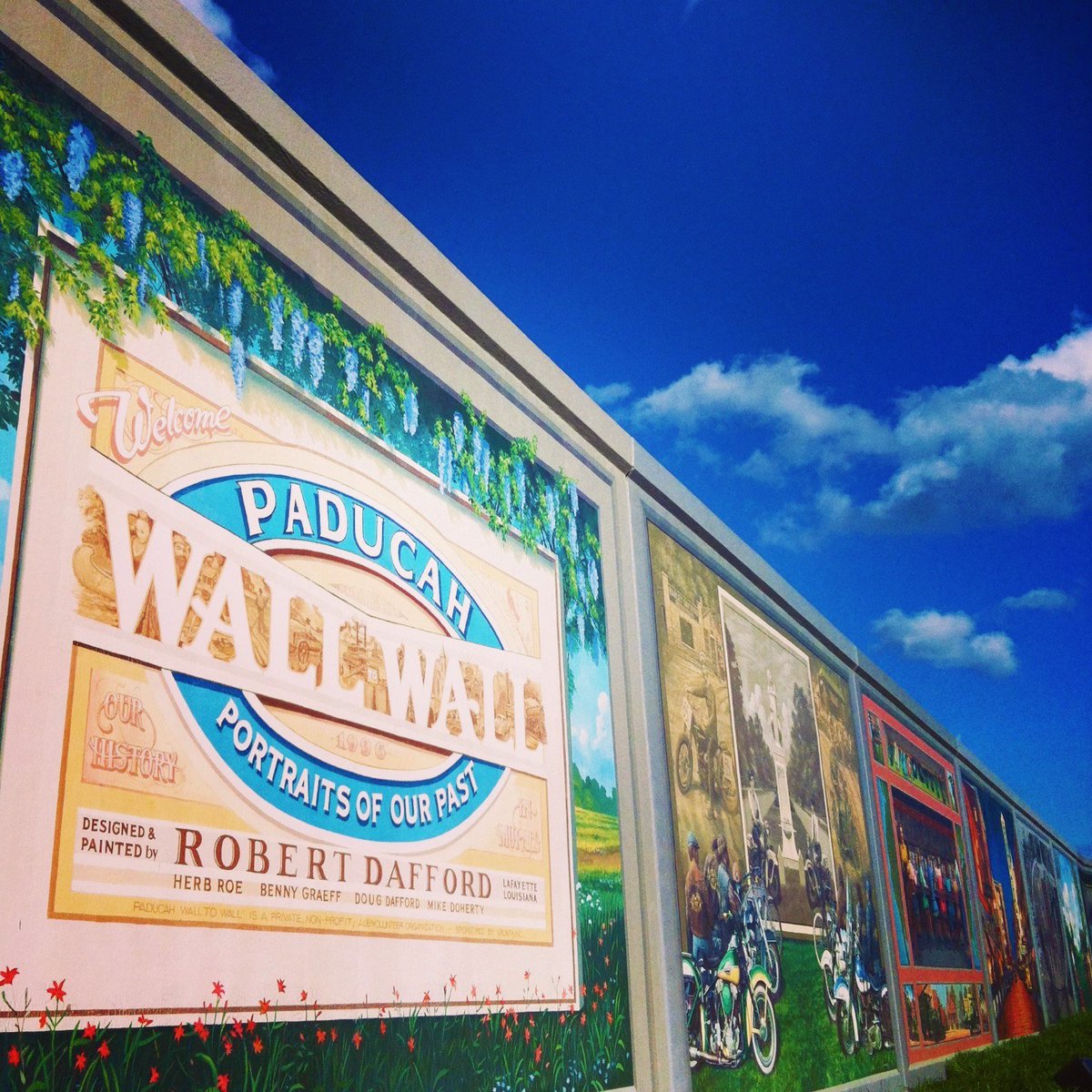 Riverfront murals tell the story of <a href="/PaducahCVB/">Paducah Creative City</a> in #TravelKY! 🎨 Enjoy this iconic public art trail and more self-guided tours to discover rich history, engaging attractions and dynamic neighborhoods. Craft your own custom trip at bit.ly/2UgcjOH. #PaducahTakeover