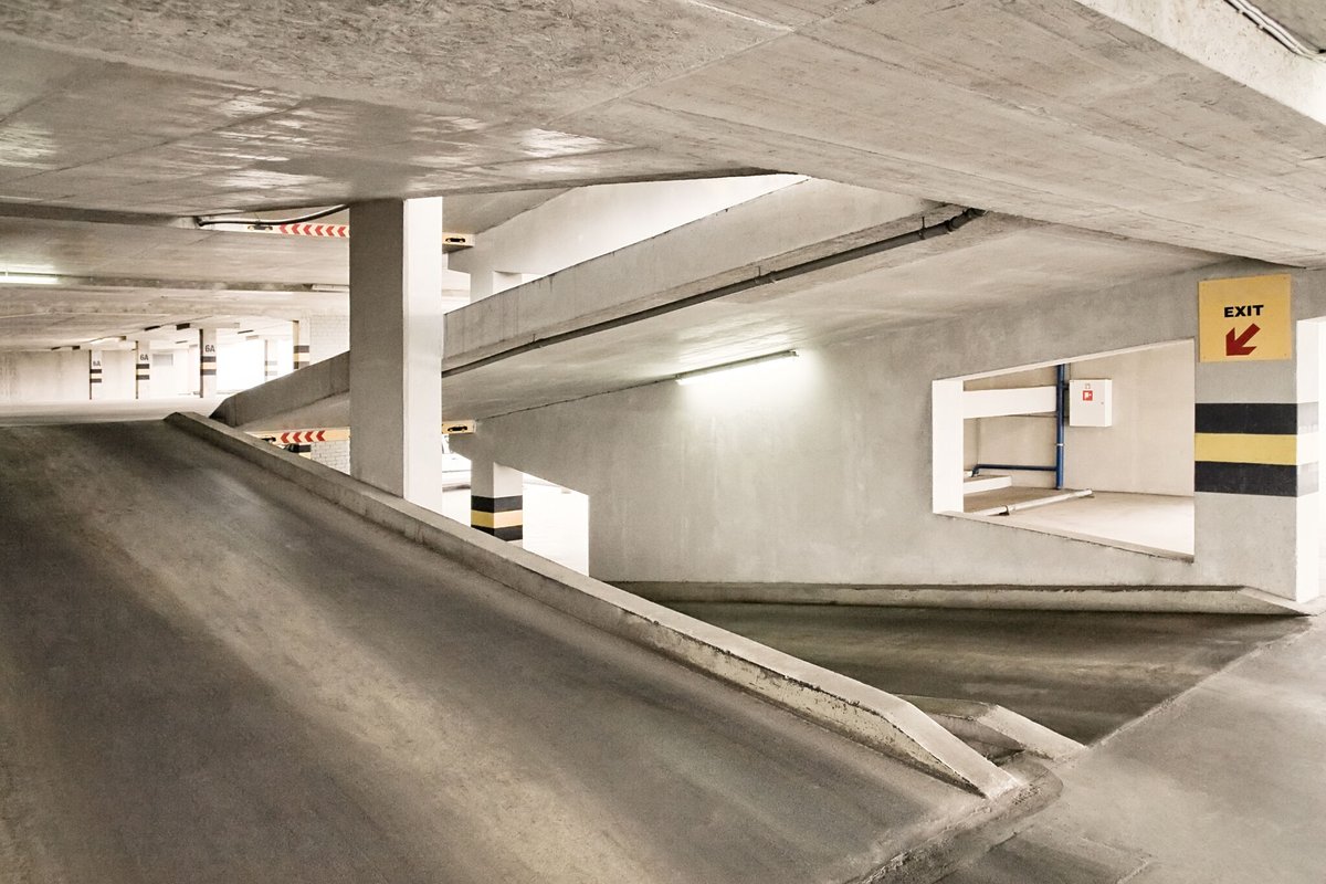 If your concrete parking deck is in disrepair, do not put off restoring it until next spring. The deterioration will only get worse: clerestoration.com/service/concre…
#concreterepair #masonry