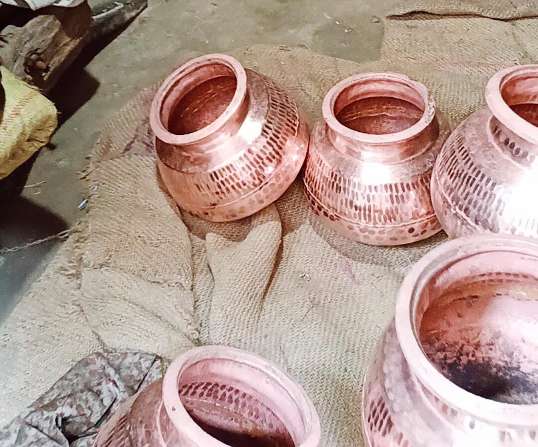 ojasvialankar's tweet photo. All’em Design Enthusiasts out there! 
How about working on an international craftform?! 

#Thatheras- India’s only intangible heritage craftform on UNESCO’s list calls for an excellent opportunity to transform this community into entrepreneurs. 

Come join us in this journey. https://t.co/DjRSRcyAGN