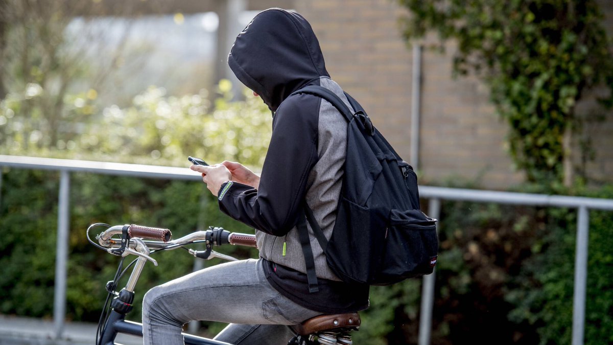 Politie_Ronald tweet media