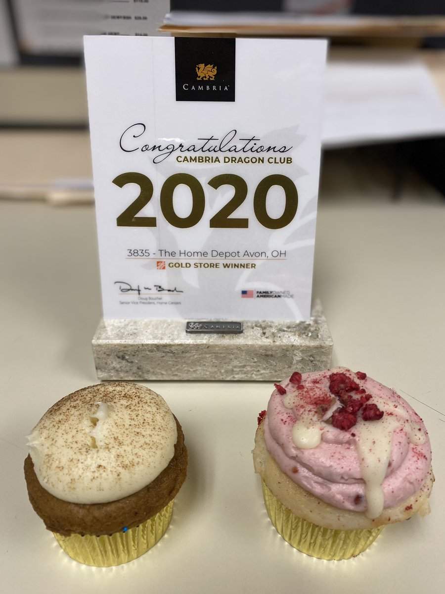 mamawalk's tweet photo. When your #cambria rep brings in the best treats…. 😋🧁
@ashleyoates22 @nunya9578 @Tony_Rescina @michael_smullen https://t.co/g1JRvBcxnV