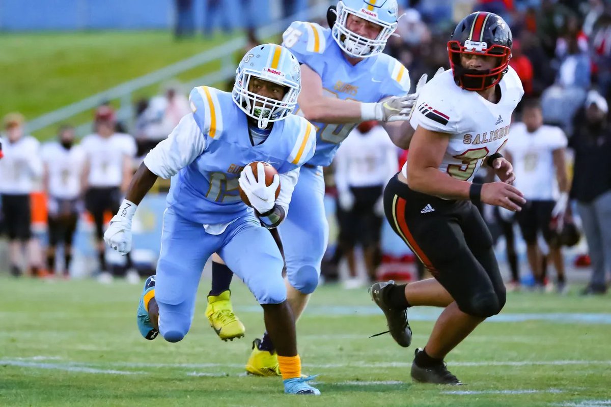 chapelfowler's tweet image. Productive sophomore running backs from @NHHSFootball21 and @burns_football among the Week 7 recruiting ladder picks (🔒): fayobserver.com/story/sports/h…