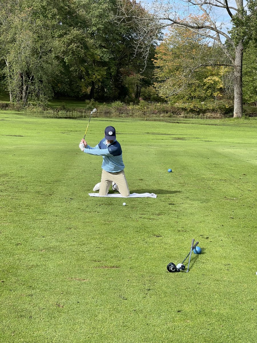 DefinitiveHC's tweet photo. The many different styles of playing golf with the baby club #DefinitiveCares https://t.co/dtTNUaQ7fF