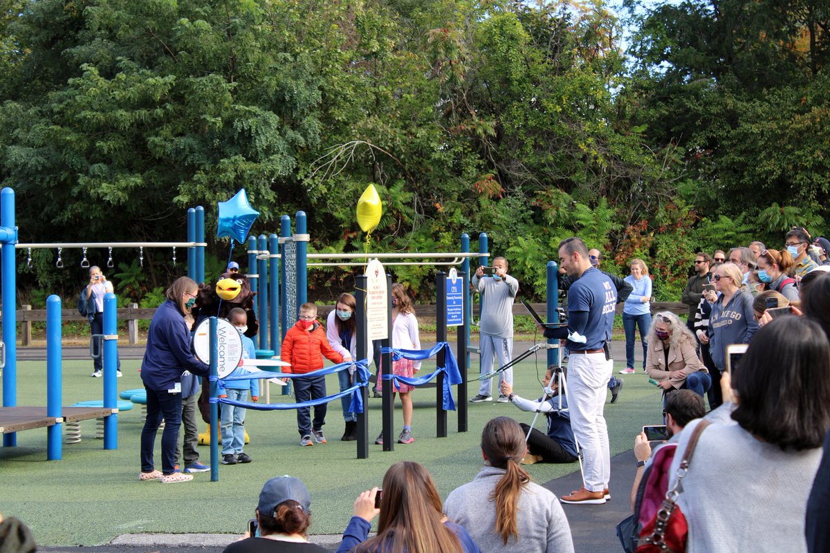 It was an excellent morning to celebrate the upgrades to the playground at Harrington Elementary. Accessibility improvements and pour-in-place surfaces were made possible w/ help from  Community Preservation Act funds. Kids will enjoy this playground safely for years to come! 1/3