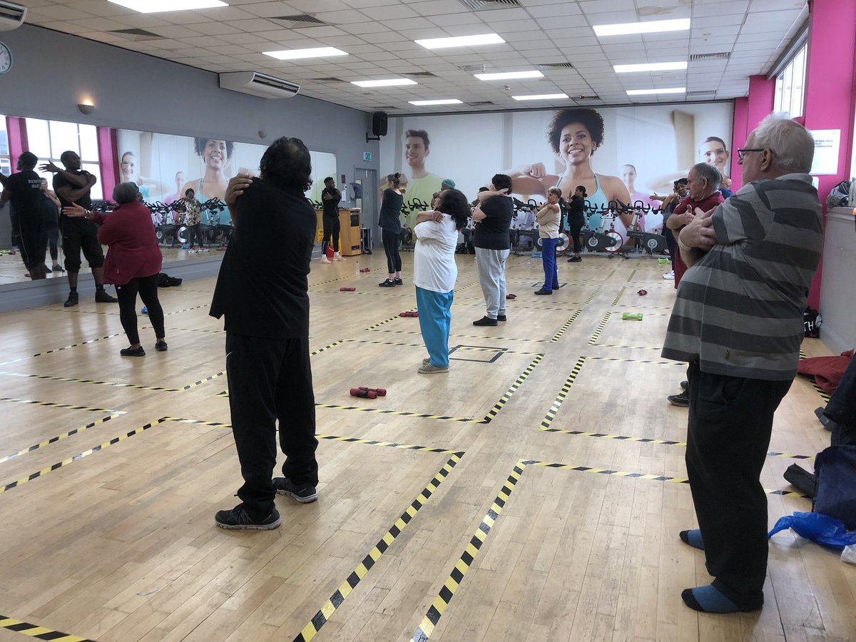 aNCommunity1's tweet photo. Join us every Friday for our Get Active Get Healthy programme at Newham leisure centre.
If you live in Plaistow and are over 35 then come join us at 11:00 for a free weekly workout.
Contact Joanna.sniegucka@newham.gov.uk or call 0203 373 0859 to register
#activeNewham #GAGH https://t.co/RmZ29M9IY6
