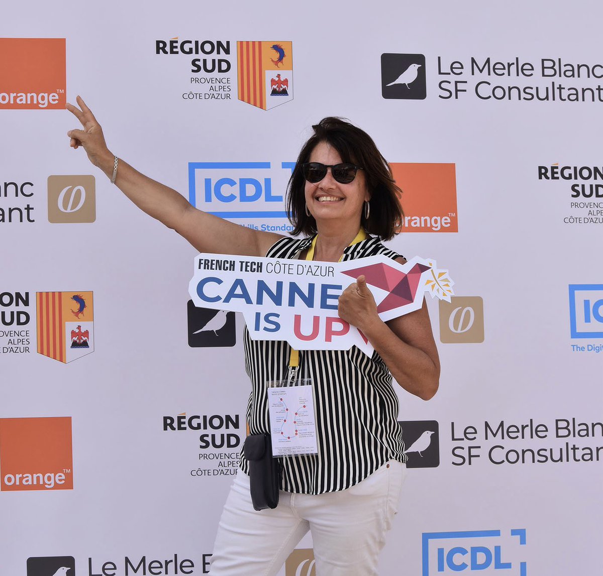 CannesIsUp's tweet photo. C’est pour voir toute cette joie dans vos sourires que le #DDA propose ces rencontres !  

Voici le #DDA en un mot et une image : #goodvibes 😎

#stratupsummit #ddalerins #cannesisup 
#ilesdelerins #stratup #frenchtech #cannesjeunesse #cannes https://t.co/MMA9CDLIKi