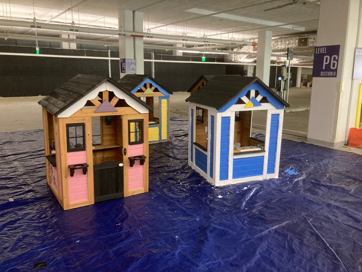 Thank you, MGM National Harbor, for partnering with HFHMM to build and decorate 4 playhouses to be donated to your community partners including a women’s shelter and a Prince George’s Country Elementary. Together, we are building stronger communities! Thank you!