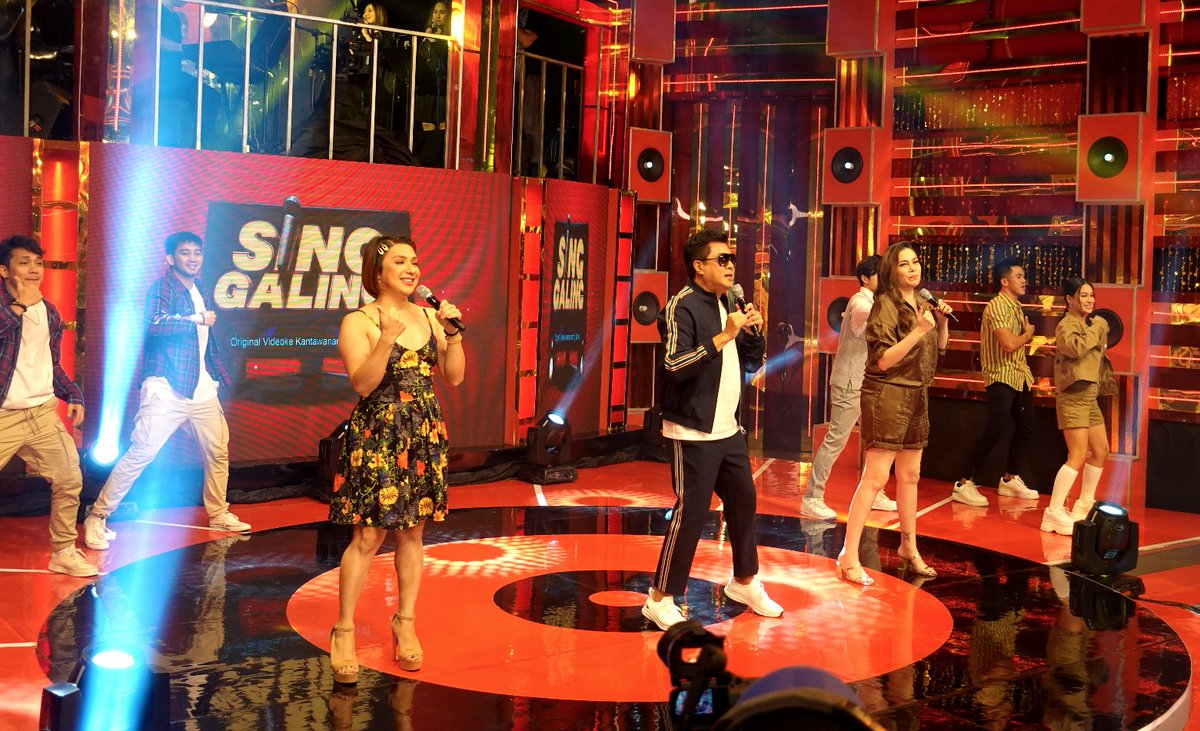 SingGalingTayo's tweet photo. Balita namin international daw ang Singtestants natin tonightβοΈ
Sabay-sabay natin silang i-welcome mamaya sa Sing Galing #SingTernational, 6PM sa @tv5manila! β¨ https://t.co/BV8HcqUVIO