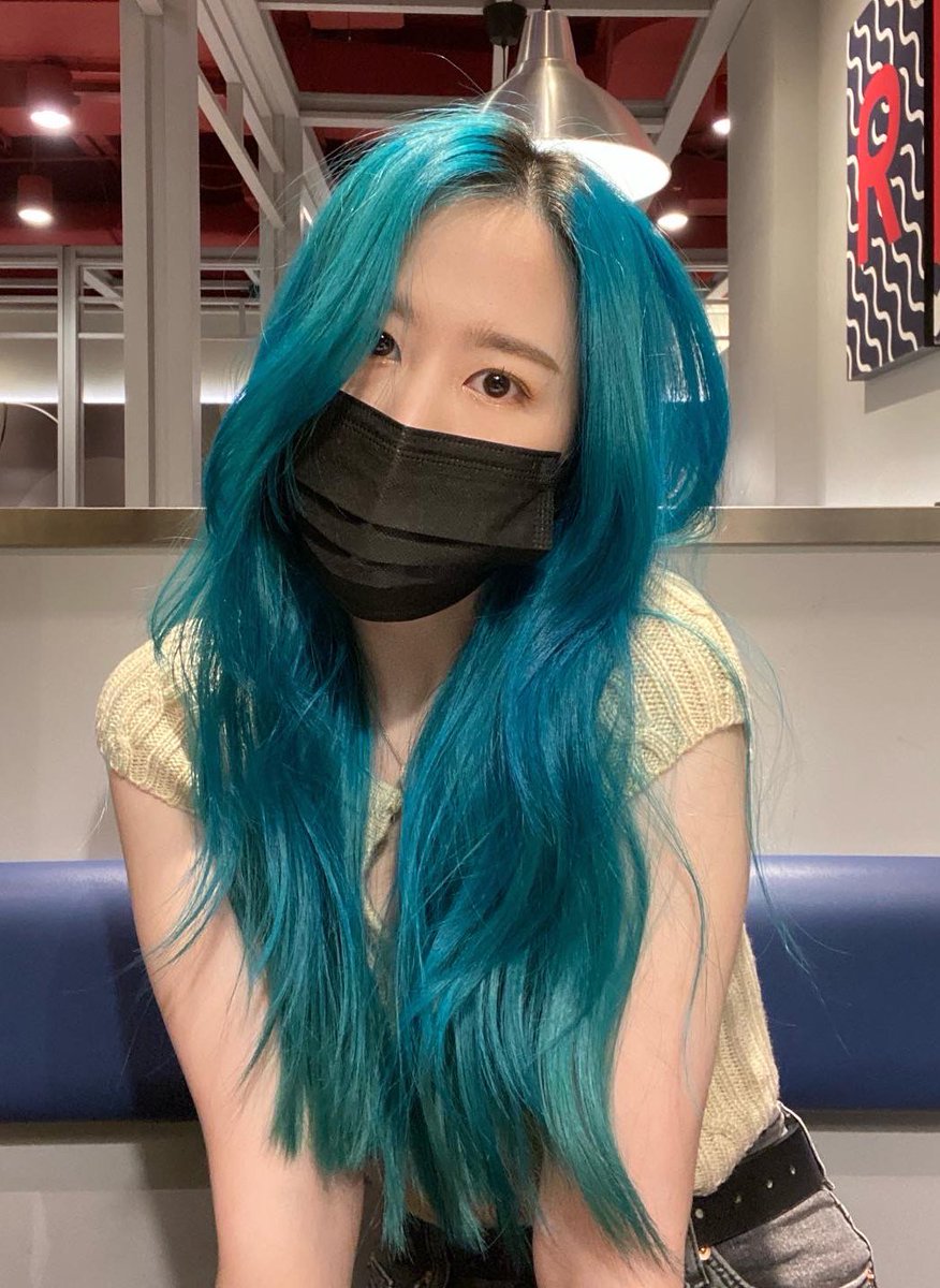 tiasuppersready's tweet photo. พี่จะหัวฟ้าเป็นเพื่อนมาร์ค go!! ☁️✨ https://t.co/OL39E9EaWV