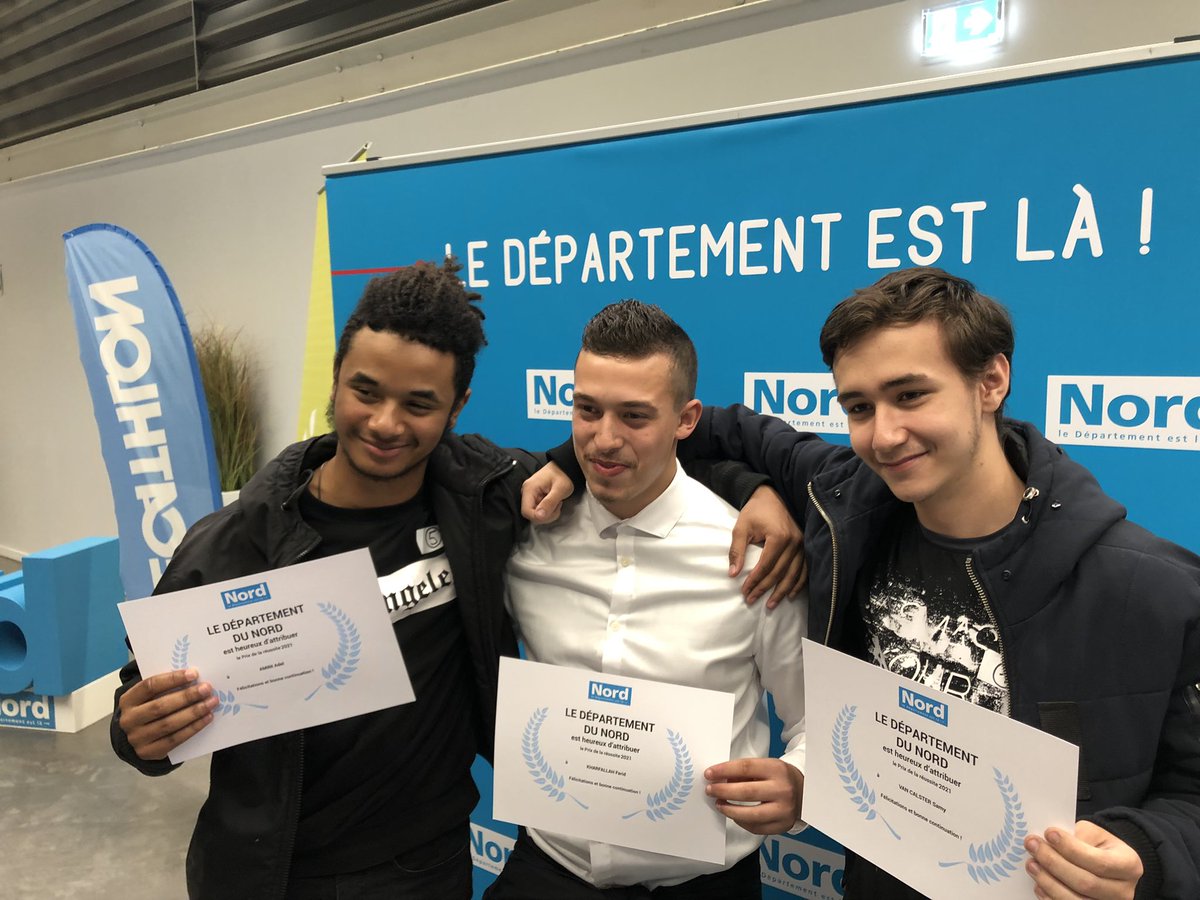 FondationNord's tweet image. Remise de 110 ordinateurs aux jeunes de l’ASE grâce aux dons des entreprises @EDF_HDF @VINCIConstruc Adeo Ocordo et Call&amp;amp;Care. 
Merci @Decathlon d’avoir joué collectif ! 💪🏻@departement59 #engagement #jeunesse