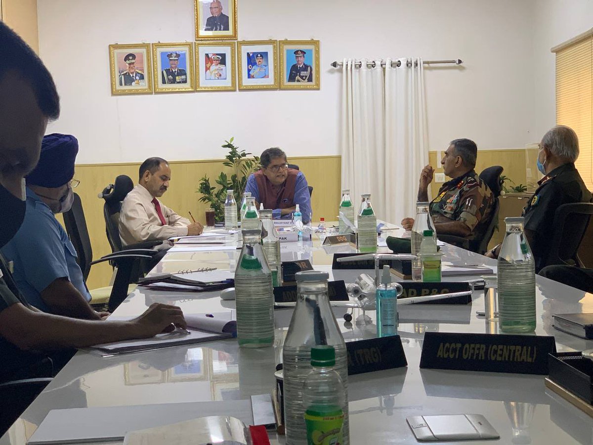 PandaJay's tweet photo. Had a packed full day schedule in Gujarat, meeting HE the Governor, Hon CM &amp; an extensive review of the NCC in the state, with Major General Kapoor &amp; his senior colleagues. Discussed a variety of issues related to scaling, incentivising higher education &amp; career paths for cadets. https://t.co/vX5m7Cg8MT
