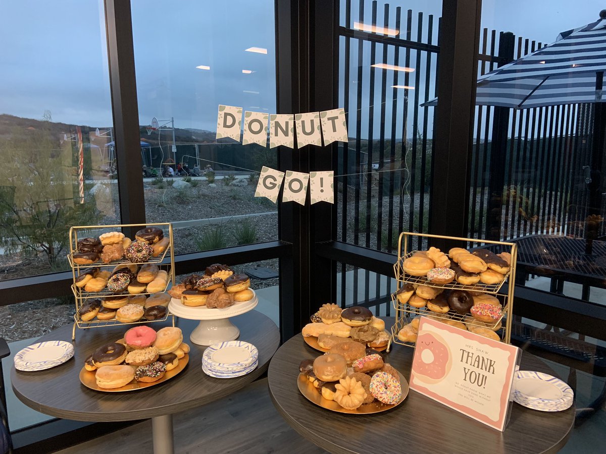 Happy Instructional Coach Day to our very own @shaw2gb !! And congratulations on your new position as Assistant Prinicpal of <a href="/SanOnofreSchool/">San Onofre School</a> ! You will be greatly missed!! #TheMaryFayWay <a href="/FUESDSchools/">FUESD Schools</a>