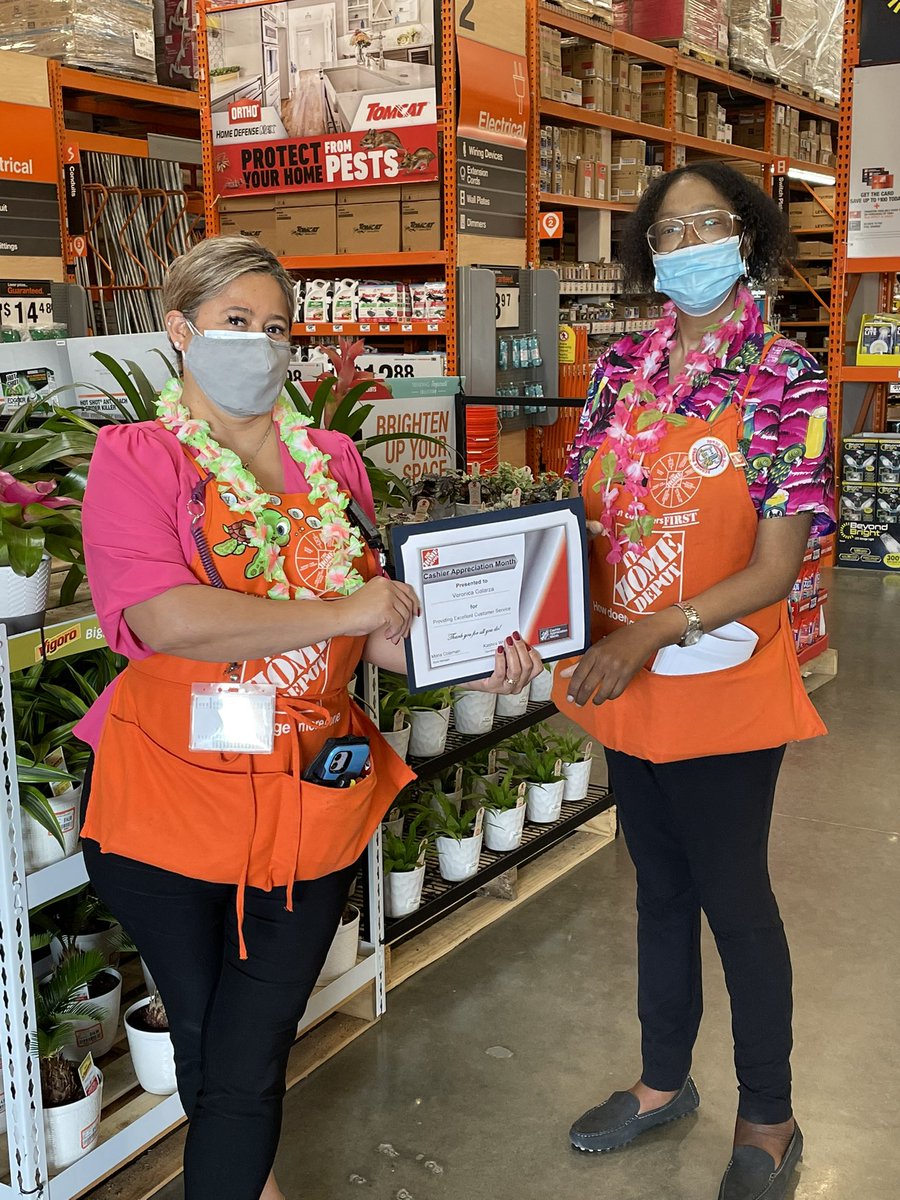 Thanking our cashiers for their hard work and dedication <a href="/HRMThomasTHD/">Shariff R Thomas</a> <a href="/BrendanMcDowel9/">Brendan McDowell</a> <a href="/Ramona_Coleman_/">Ramona_ColemanHD</a> <a href="/kashira6530thd/">Kashira Whalon</a> <a href="/madeniaelaine/">Elaine M. Brown</a> <a href="/1993BUICK/">Anthony White</a> <a href="/jenniemendelzon/">Jennie Mendelzon</a>