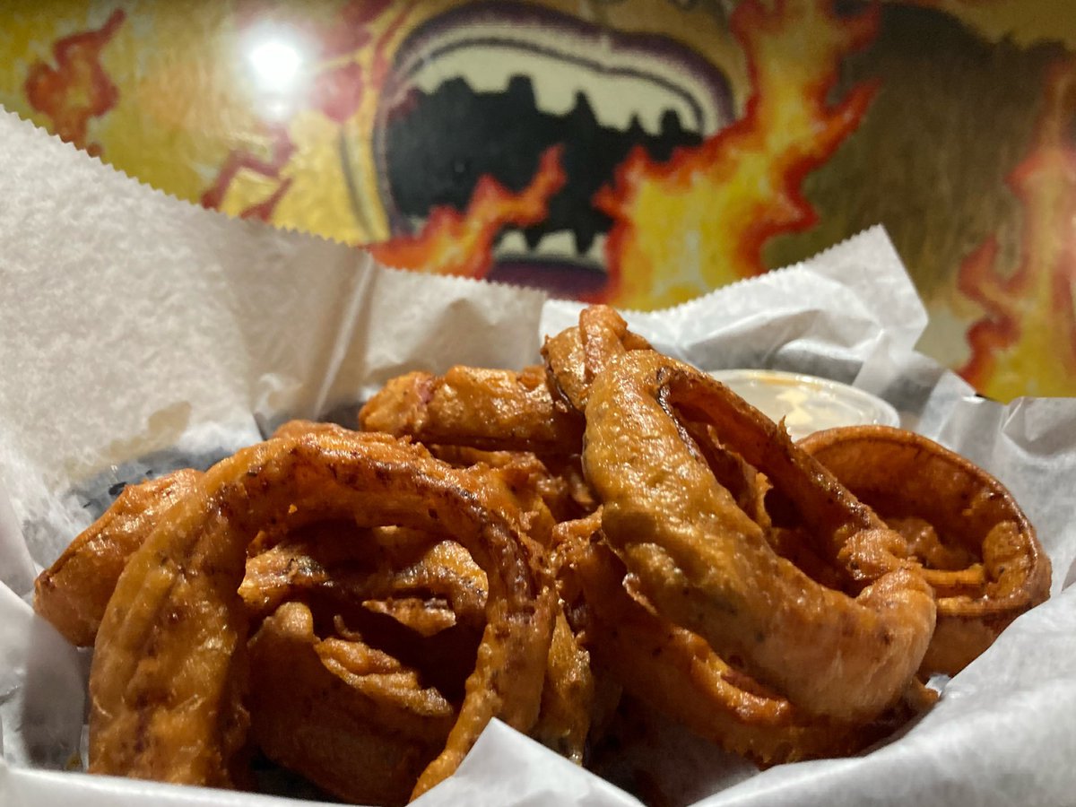 galaxyhut's tweet photo. #onionrings https://t.co/KanSxFAEKo