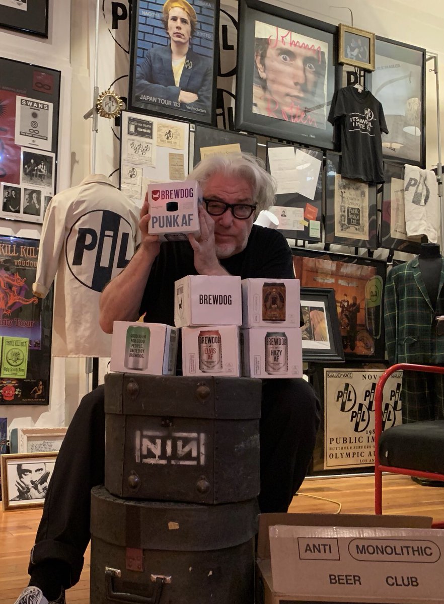 marteeeen's tweet photo. Almost 8 months into sobriety and itโs time to thank everyone that has helped @DarkMatter2521 coffee and vibes and @BrewDogUSA with the punkAF which is, Punk A F ! And Drew @18thStreetBrew Thanks !! #youcandothistoo https://t.co/4rYTuwY1tr