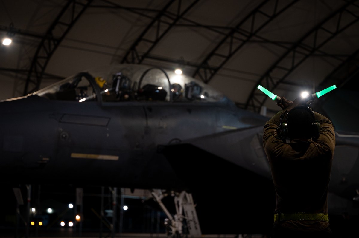 HQUSAFEAFAF's tweet photo. U.S. F-15E Strike Eagle aircraft from the 336th FS, 4th FW, @SJAFB , North Carolina, arrived at Larissa Air Base, #Greece, in support of operation Castle Forge, a @HQUSAFEAFAF -led joint, multi-national training event.
Read more: https://t.co/sB6XOFIXlg
@US_EUCOM @usairforce https://t.co/3KyFCyX4Dm