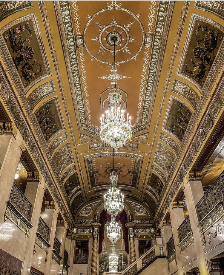 Pghbeautmeltpot's tweet photo. Grand ceiling inside the #Benedumπ€ππ
#pittsburgh #lovepgh #412pics #bestinpgh #onlyinpgh #412project #citylife #steelcity #beautyeverywhere
Photographer: @redhead15014 https://t.co/Io3S3fYhYV