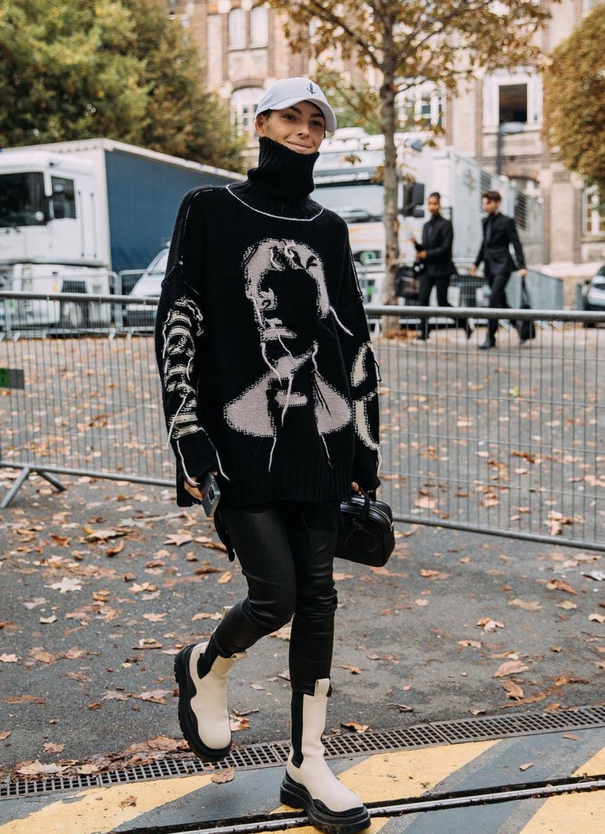 modernhype_'s tweet photo. HYPE FITS | Street Style Paris Fashion Week Women's SS22 https://t.co/LypegFZhaD