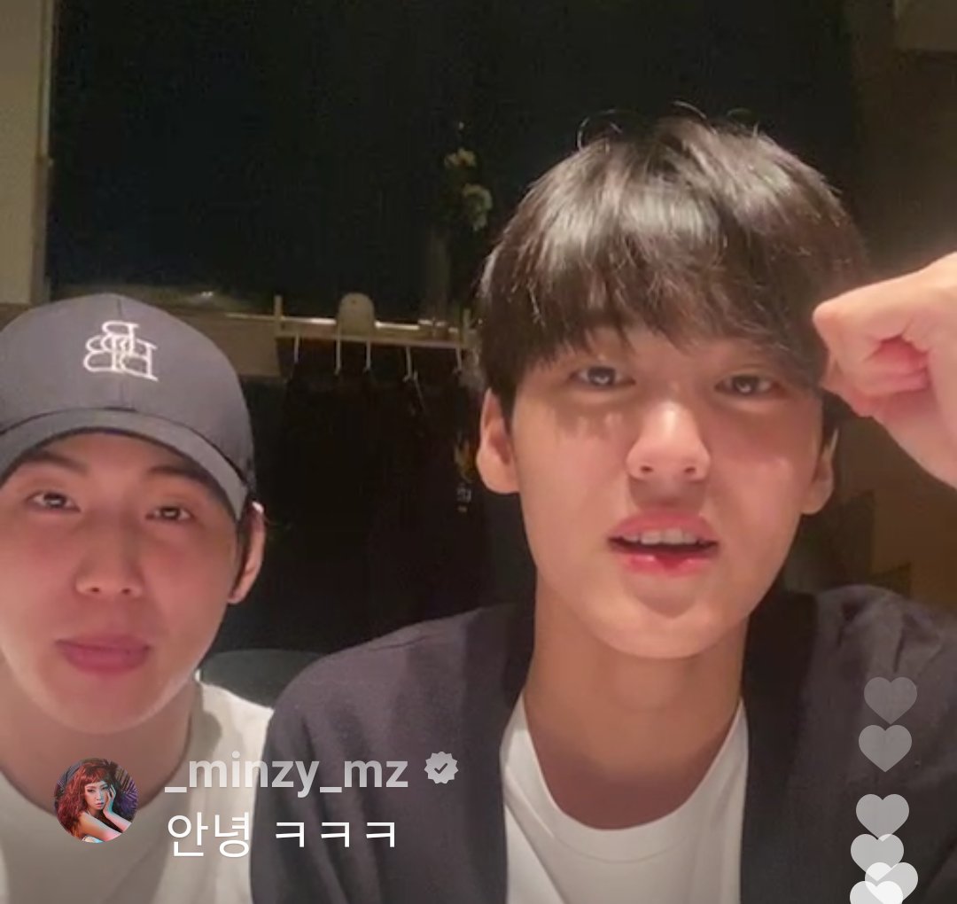 3 former MW in one frame 😂😂😂 Yuvin, Kookheon and Minzy