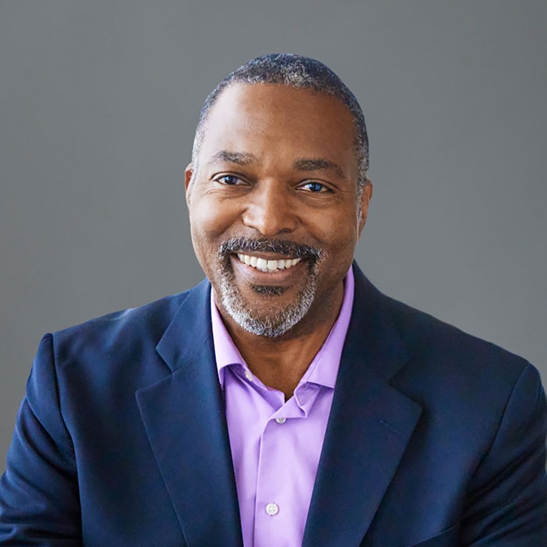 smumeadows's tweet image. Congratulations to Ted Russel, who has been named  Nasher Haemisegger Fellow at @smudataarts. Read the full story at: bit.ly/3a9B0kx | #smumeadows #smudataarts