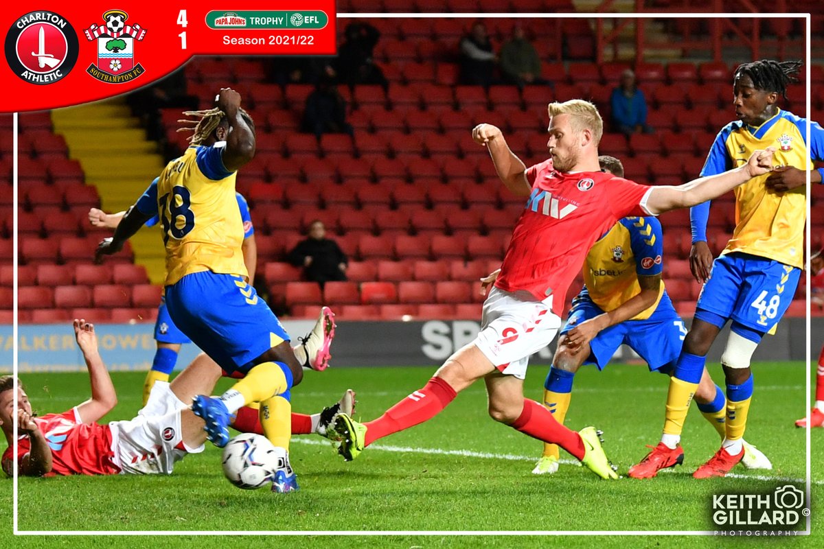 KGtopsnapper's tweet photo. Match Gallery from last night's @PapaJohnsTrophy game between Charlton nd Southampton U21’s (4-1)

https://t.co/mQNgq8zQfz

#cafc #Addicks #SandgaardEra #CharltonFamily #saintsu21 https://t.co/mUiN1zh9aX