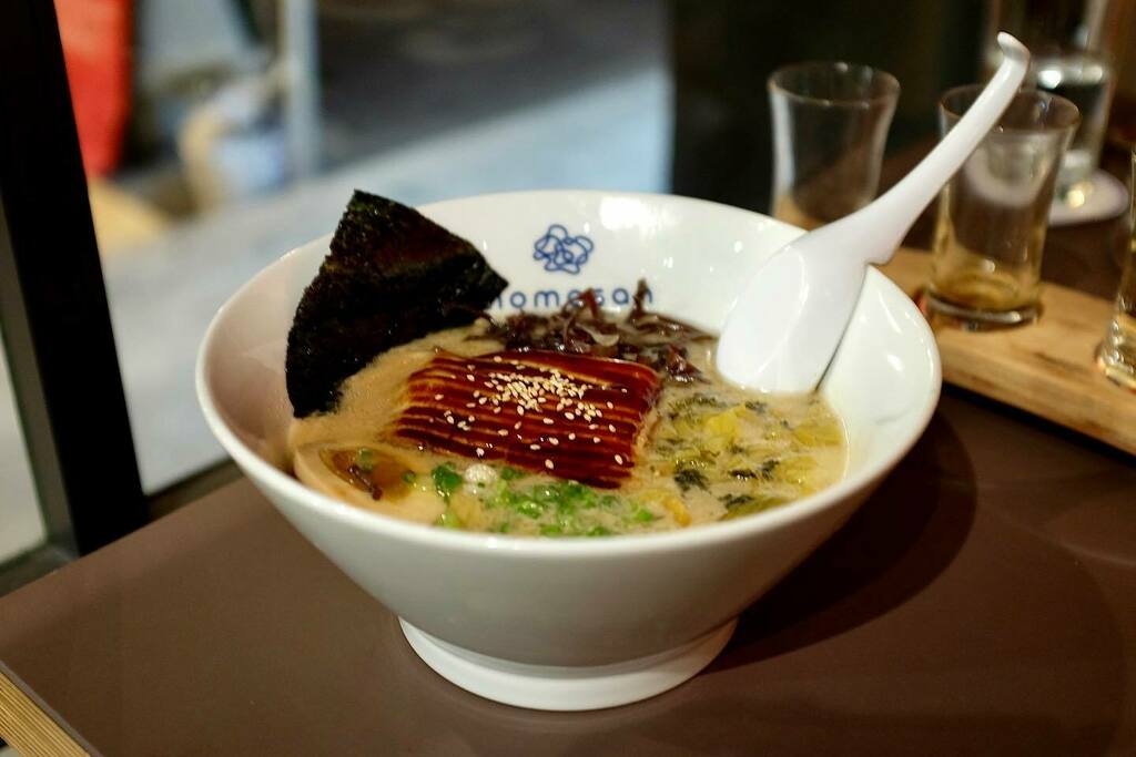 𝗥𝗔𝗠𝗘𝗡 拉麺
𝗧𝗼𝗻𝗸𝗼𝘁𝘀𝘂 豚骨
𝗉𝗈𝗋𝗄 𝖻𝗋𝗈𝗍𝗁, 𝖼𝗁𝖺𝗌𝗁𝗎 𝗉𝗈𝗋𝗄, 𝖺𝗃𝗂𝗍𝖺𝗆𝖺, 𝗄𝗂𝗄𝗎𝗋𝖺𝗀𝖾, 𝗍𝖺𝗄𝖺𝗇𝖺
•
@momosanwynwood <a href="/chef_morimoto/">Chef Morimoto</a> instagr.am/p/CUsP7NlFfzC/