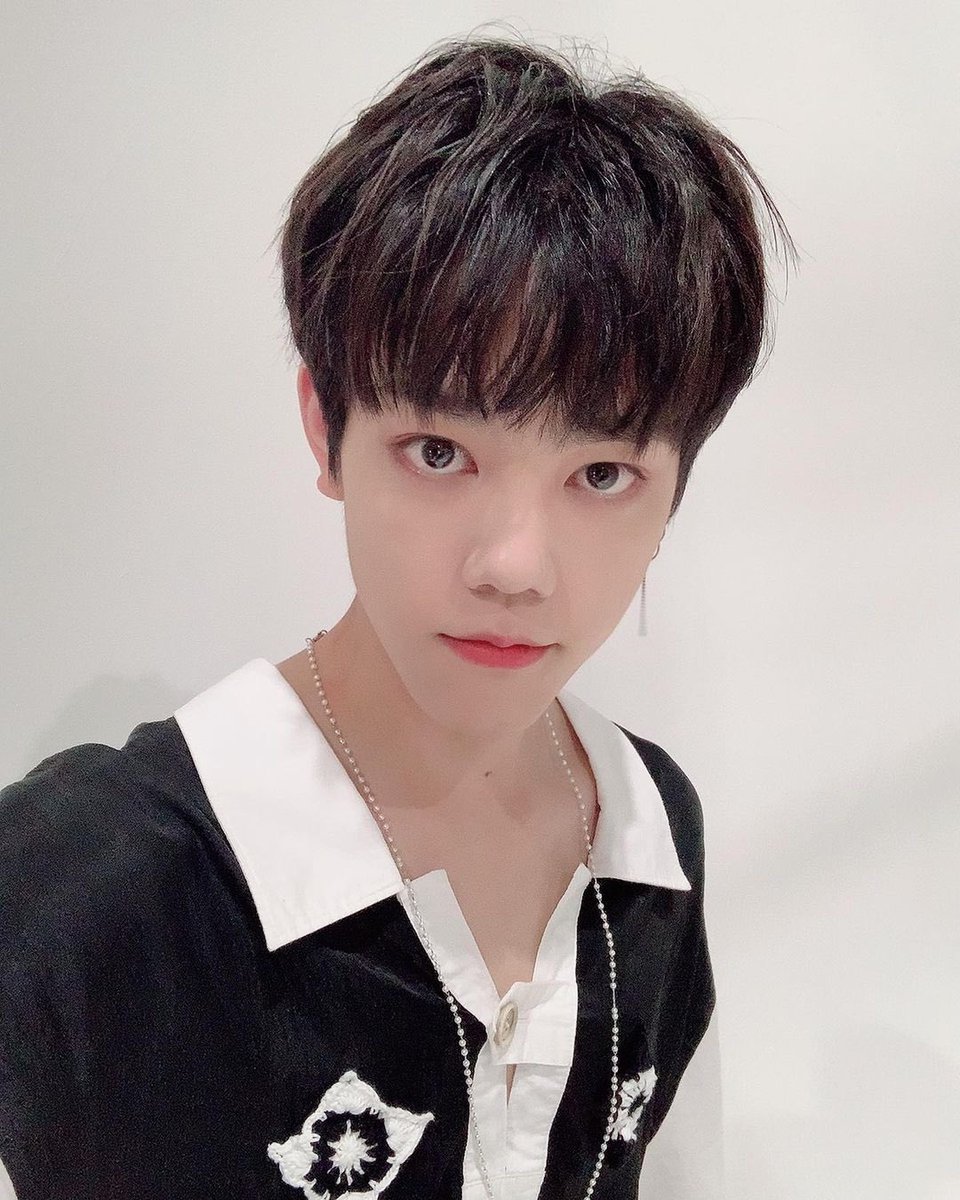 NFlyingItalia's tweet photo. [06.10.2021]{HUN IG} Sober fighting!!😸
#Hunstagram #gomyammi😸 #NFlying #Sober #inizioattività😸 https://t.co/Hq3bzr6KZU