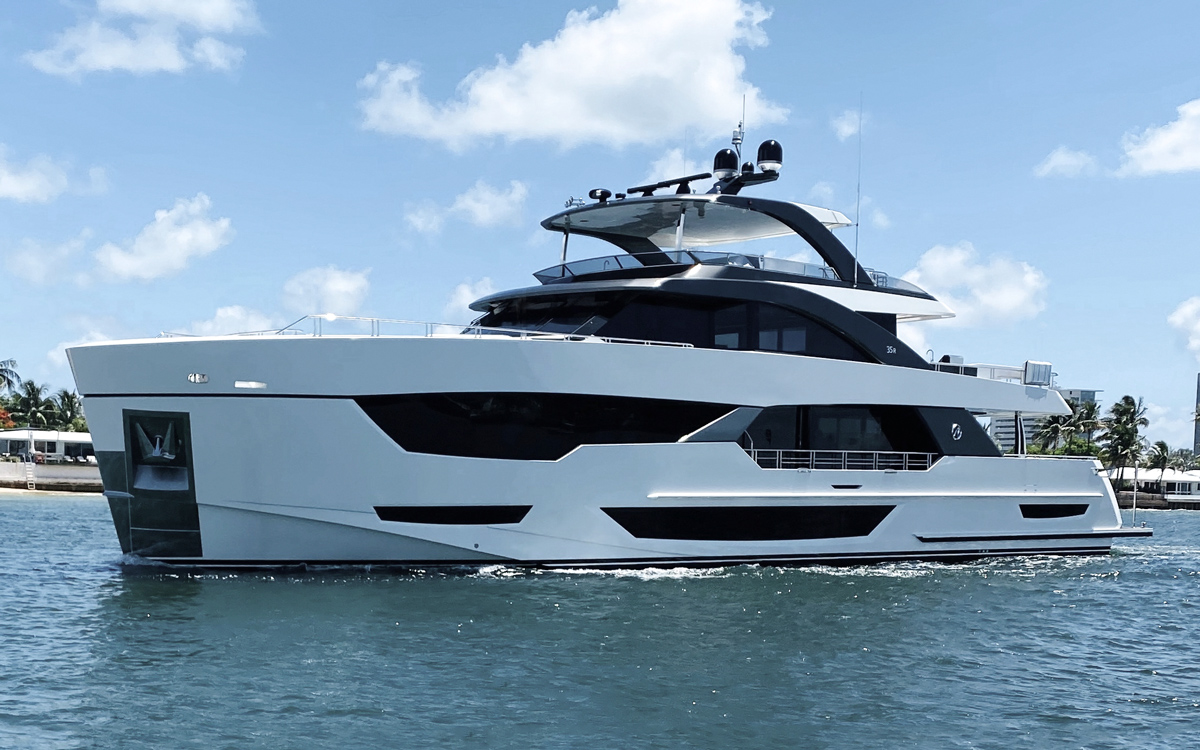 Taiwan’s Ocean Alexander is unveiling the latest in its bold R-for-Revolution range at FLIBS 2021, the new Ocean Alexander 35R.

These days, Ocean Alexander is pumping out more hits than Ed Sheeran. Between April and June this year, the Taiwanese

1yacht.com/countdown-to-f…