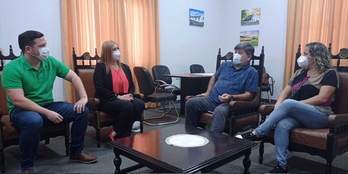 munivca_py's tweet photo. 🎼| La Guaranía Florece en los territorios de la Patria 🇵🇾

Hoy recibimos a Ricardo Flecha, donde hablamos sobre el proyecto “La Guaranía Florece en los territorios de la Patria”, u https://t.co/TrruKhrrKq