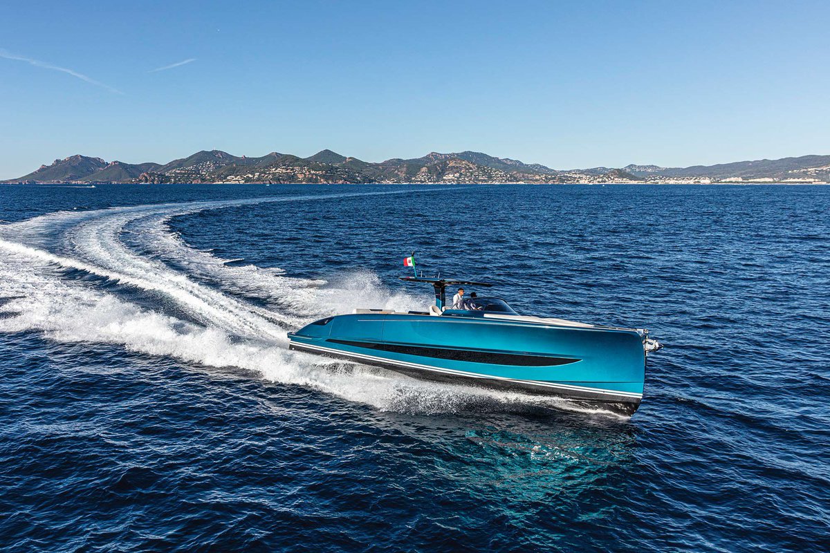 Powered with optional 480 hp Volvo Penta IPS650 diesels, the Solaris Power 48 Open hit a top average speed of 32.2 knots. (Courtesy Solaris Power/)Too many times, I’ve seen a boat try to be everythingto everyone, and it doesn’t stand out in any

1yacht.com/solaris-48-ope…