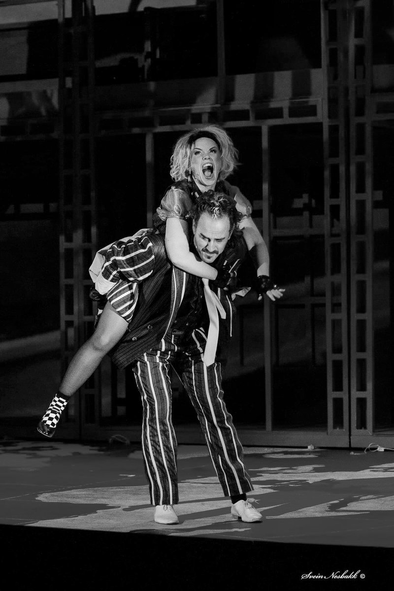 Nothing like a show nr 5 (and 3 more the next 4 days) after a long hike. #postcovid #nordfjordeid #norway #madness