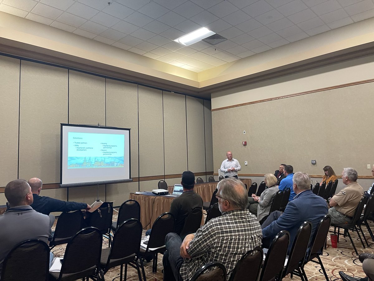 SDMuniElectric's tweet photo. Today is the day! The SDMEA annual Business meeting is taking place. We had an SDMEA Update and then heard from @CrabtreeCasey and @dybdahlk about Economic Development and Kurt Hauser about Electric Vehicles. #publicpowerweek https://t.co/X73Vpf7WoV