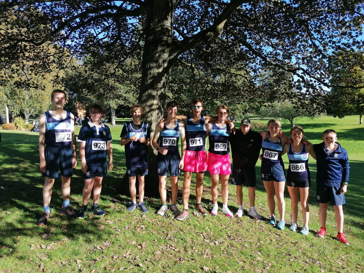 GlenalmondColl's tweet image. Well done to our Glenalmond runners who came an amazing second in the Scottish Schools Athletics Association Road Race Championship held at Pittencrieff Park, Dunfermline today! Wow! 🌟#GlenalmondSport #teamwork #resilience #endeavour