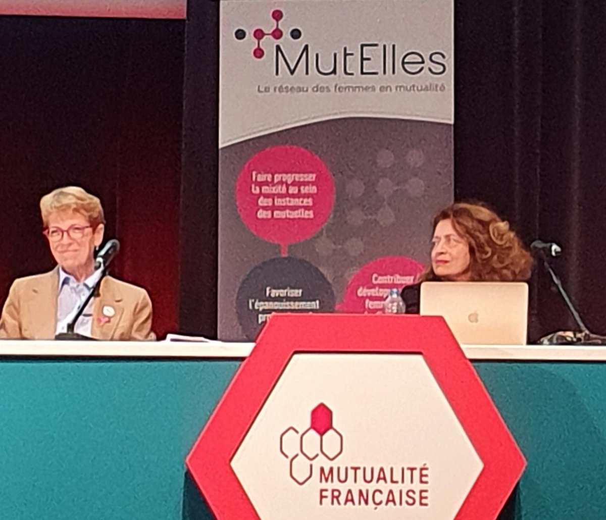 BihenColas's tweet image. Merci à @DomimutJoseph et @IVilespy pour ce @MutElles consacré à la #santé et aux #inégalités de genre. Écoute bienveillante et hyper proximité indispensables pour libérer la parole et lutter contre les stéréotypes 
@abdelaaliELBADA @GhadaHatem13