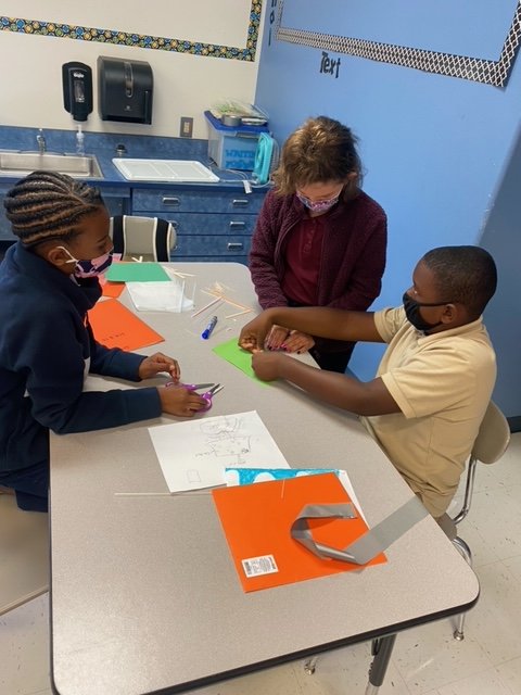 EESeaglesPCS's tweet photo. 5th Grade Eagles took part in #TheAgeofExploration STEM challenge as part of their unit on #EuropeanExplorers and the discovery of #TheNewWorld. They used the #EDP to design and build a ship that could sail across the "sea" using the "wind". @PCS_STEM https://t.co/pN8vjGlqo6