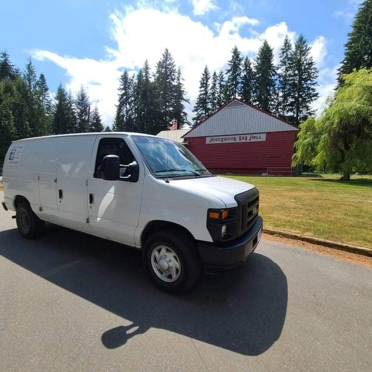 TransportMikus's tweet photo. Always fun exploring little towns! We get the opportunity to explore them everyday!

Have you been to Honeymoon Bay Yet? 

#vancouverisland #smallpackage #delivery #honeymoonbay #supportlocal #vanisle #mikustransport #deliveryservice #smalltowns #logistics https://t.co/7btr4nN9d7