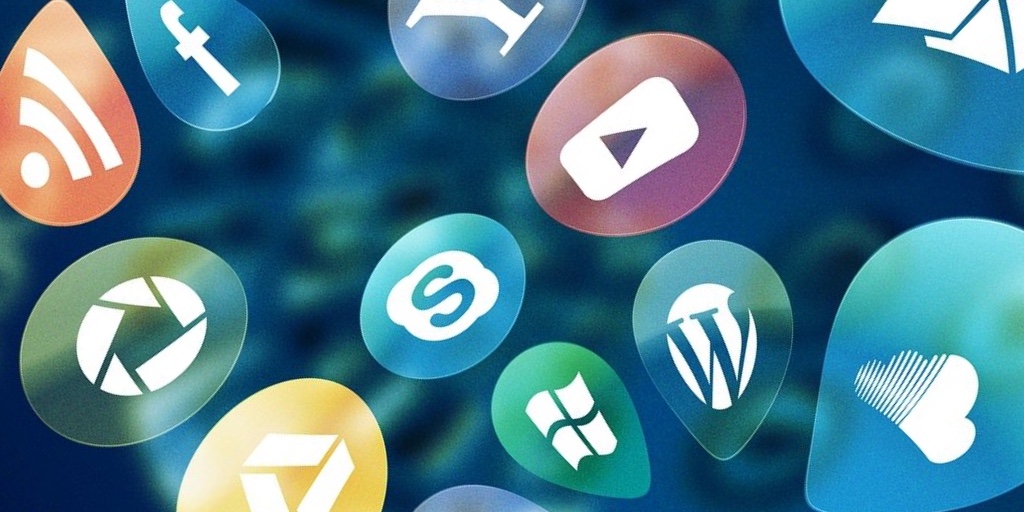 ChatMailHQ's tweet photo. CISOs should be looking for enterprise encrypted mobile solutions that do not allow access to apps. This survey shows the concerns that need to be mitigated. https://t.co/sXdGMH37SL https://t.co/GlHeqSNn6j