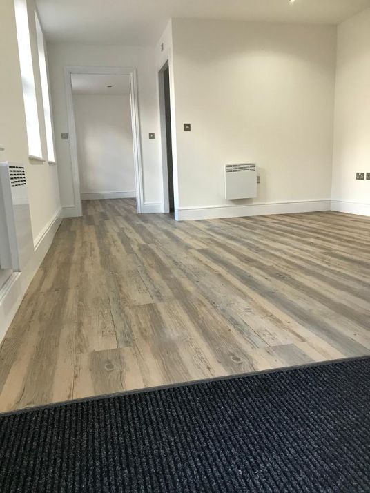 Urban_WorkSpace's tweet photo. Check out our luxury apartments in the #JewelleryQuarter. You'll like what you see 😏

Yes, that's a fitted kitchen with dishwasher. Yes, it's right in the heart of the #JQ. Yep, great public transport links AND 24hr parking!

Email lettings@urbanworkspace.com for more info. https://t.co/XgAC17Vjg5