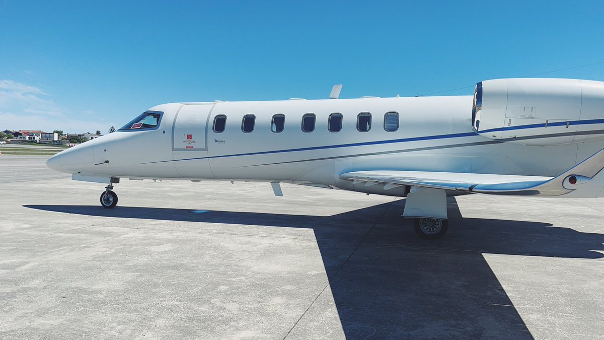 OmniAviationPT's tweet photo. Enjoying the last days of sunshine ☀️ 
.
.
.
#omniexecutiveaviation #privatejet #charter
#learjet40 #cstfo #cascais #portugal #summer2021 https://t.co/bhqcCysLGT