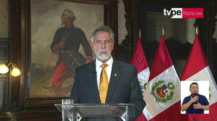 gustavoaloip's tweet photo. por qué siempre
por qué siempre los presidentes tienen que salir con su clon histórico atrás??? https://t.co/RiHvIBE2Mw
