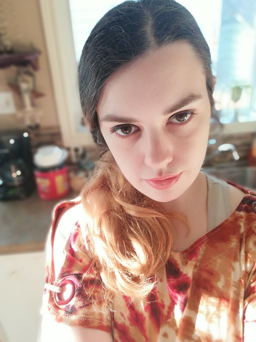 Short Chill #overwatch stream working on dps. come hang twitch.tv/emmarogue