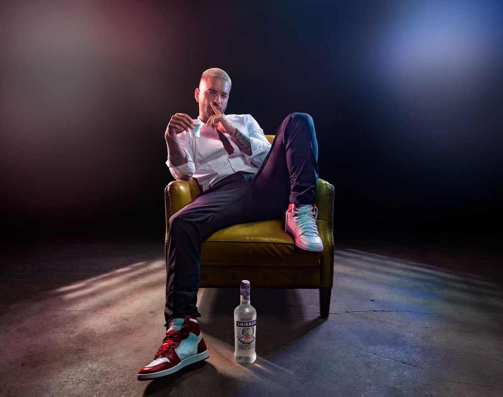 maluma's tweet photo. #Publicidad #Ad 
El poder de la música no tiene límites. La diversidad tampoco. #Smirnoff #NTLVE https://t.co/hg0erdzjSq