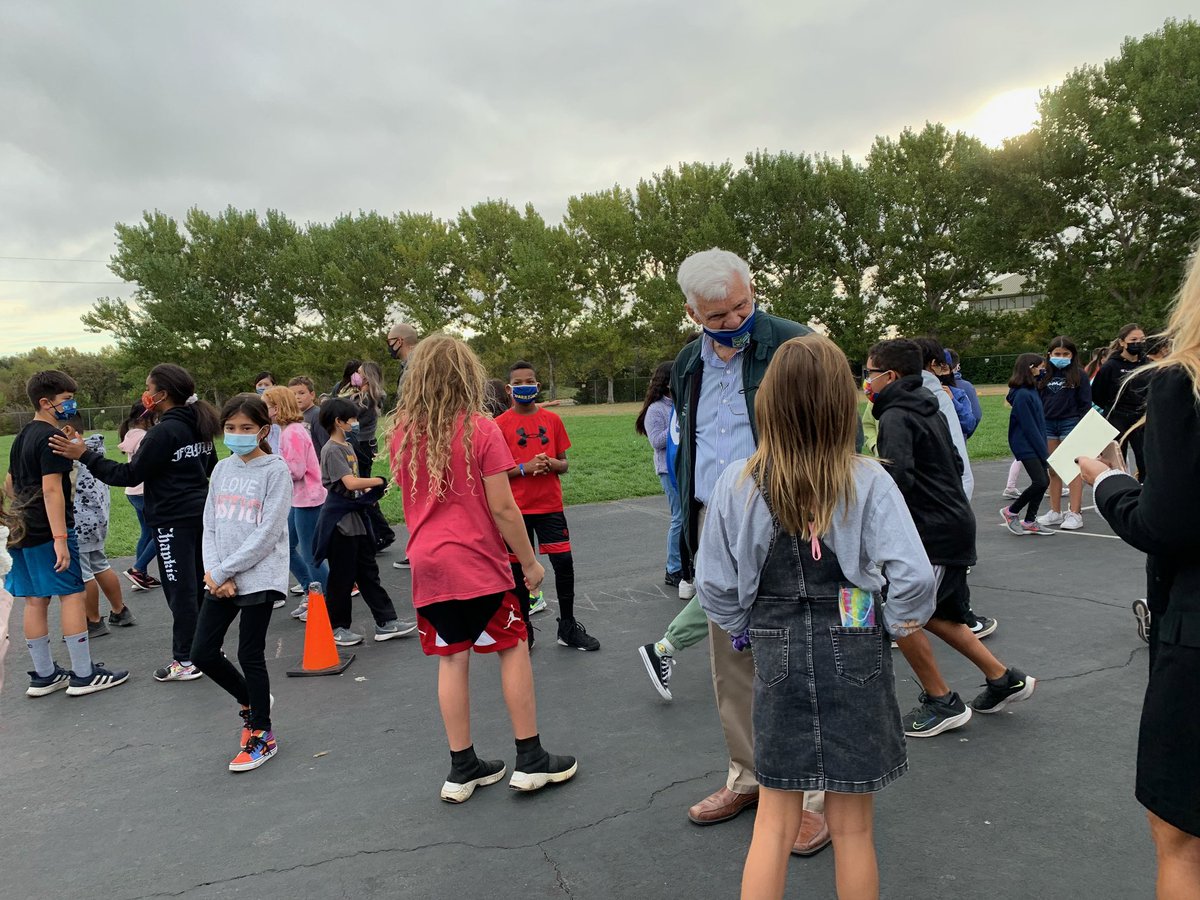 NMTimberwolves's tweet image. Welcome, Mayor Price! We really enjoyed seeing you today! @FairfieldSuisun @EdServicesFSUSD @CoreyKrisc #TimberwolfProud