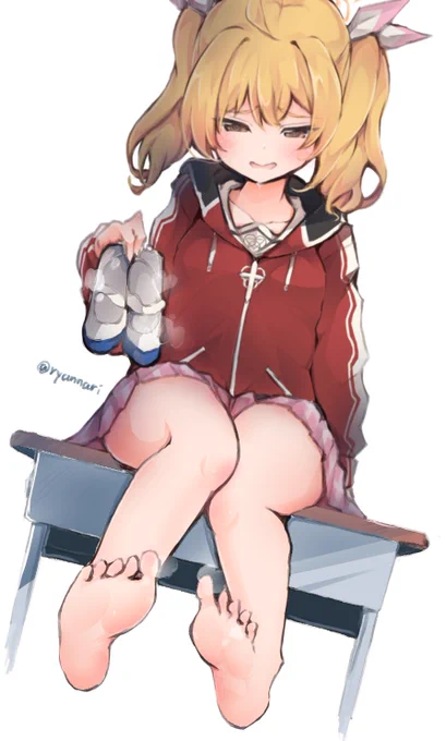 ヨシミ(上履き) 
#ブルーアーカイブ 
#ブルアカ 