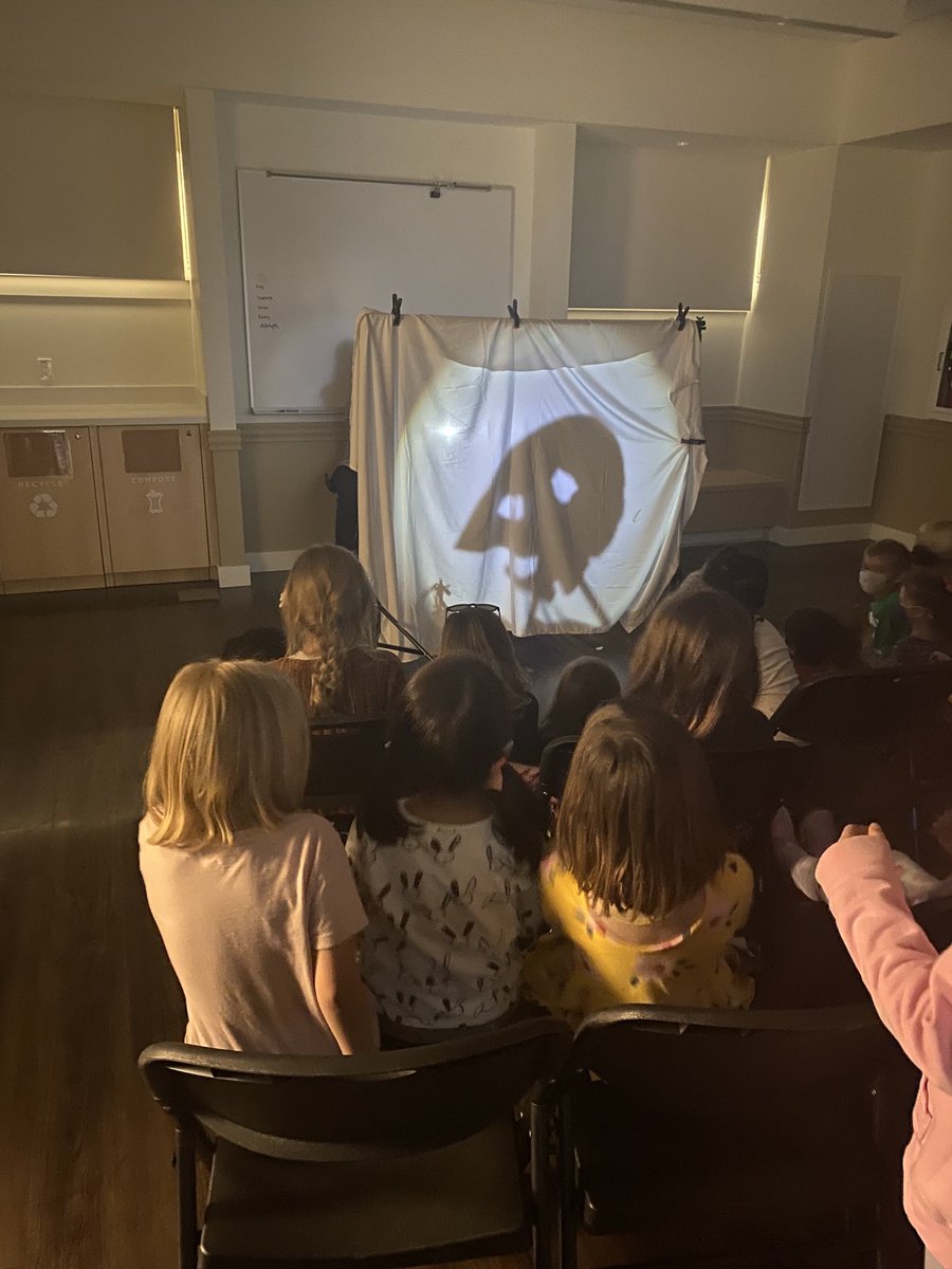 CompositiveEdu's tweet photo. Sunflower class ⁦@CompositiveEdu⁩ put on an awesome puppet show! #theatereducation #artsintegration https://t.co/ax2fOh92ZB