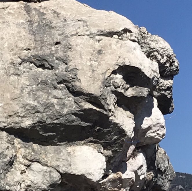 canalsllado's tweet photo. …de fet hi ha roques que foten mala cara…🤣🤣🤣 #cinglesdevallcebre #Vallcebre #Berguedà #elmeupetitpais #Catalunya https://t.co/HwNzyomEwo