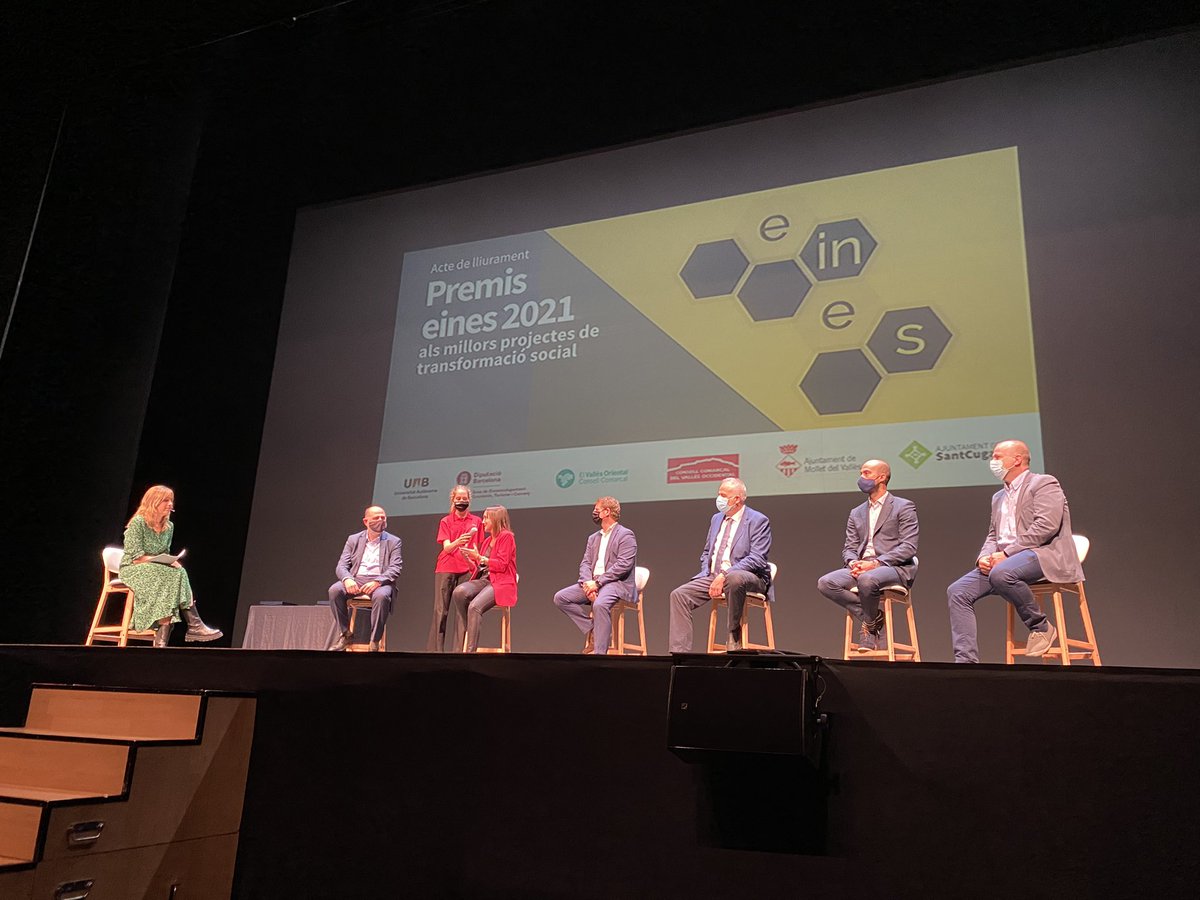GemmaAristoy's tweet photo. Aquesta tarda he assistit a l’entrega dels #Premiseines als millors projectes d'emprenedoria social @UABBarcelona
Uns premis que pretenen posar en valor aquells projectes que posen la vida de les persones al centre i que vetllen per una economia més social i solidària https://t.co/zXFZ7kO6yf
