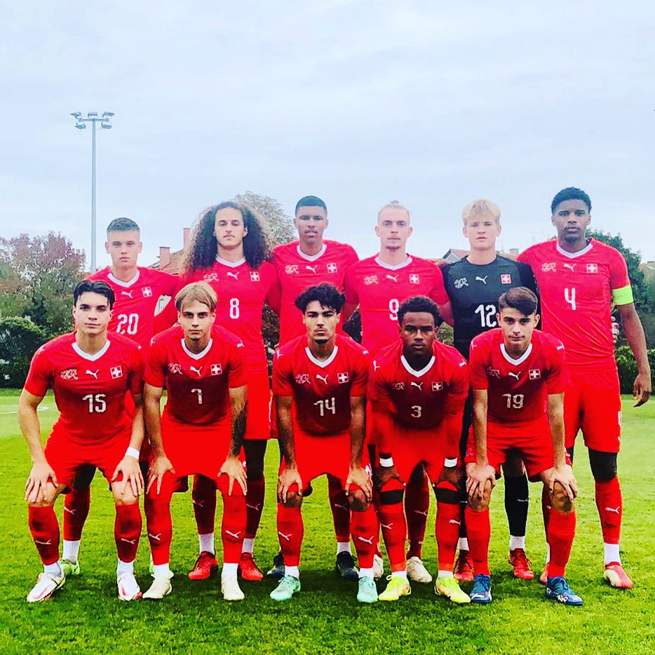 Francesco_Gab77's tweet photo. Internationales 4-Länderturnier U19 
in Kroatien
Startsieg U19 | 🇨🇭vs. 🇧🇬 4-0 (1-0)

27. Ribeiro 
62. Schwegler 
68. Sekularac 
69. Muci https://t.co/PrKaolED1t