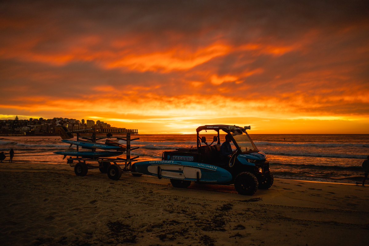 yoheishoots's tweet photo. Stunning start to the morning today! 

Sending good vibes your way 🙏🏽
#bondi #sunrise https://t.co/rNiVelUUiX